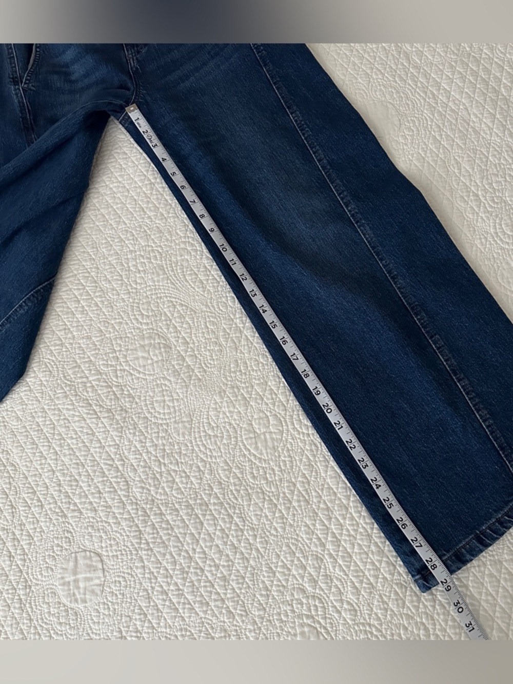 Pilcro Anthropologie The Lex High-Rise Relaxed Tapered Jeans Size 26 - Picture 8 of 15